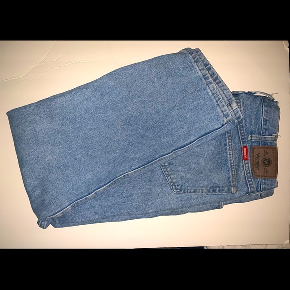 Wrangler Other - Wrangler Premium lt. stonewashed blue jeans 96501sl 501 pre owned 40 x 30 comfe